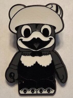 DISNEY Pin Trading ~ Vinylmation/Classic Characters ~ Clara Cluck ~ 2013 ~ P04